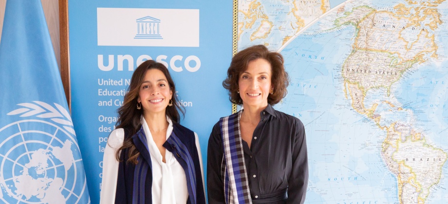 La Embajadora de Colombia ante la UNESCO, Laura Guillem, presentó sus cartas credenciales ante la Directora General de la Organización