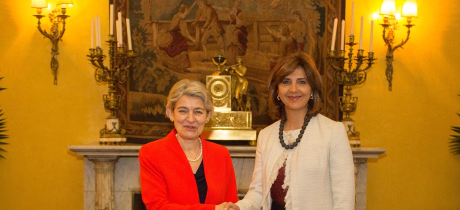 Canciller Holguín recibió a la Directora General de la Unesco en  Palacio de San Carlos