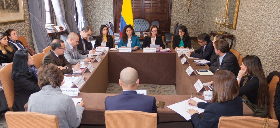 Viceministra de Asuntos Multilaterales de la Cancillería presidió la primera reunión de 2019 de la Comisión Nacional de Cooperación con la Unesco