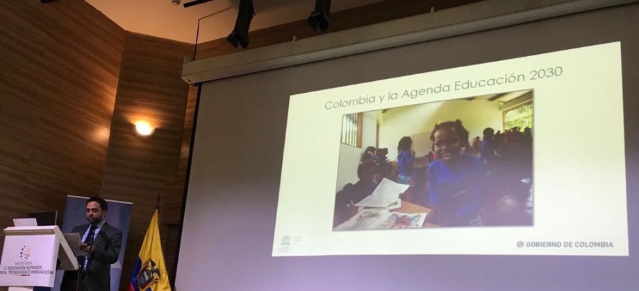 Director de Asuntos Culturales de Cancillería fue invitado especial en el Lanzamiento del Informe de Seguimiento de la Educación en el Mundo 
