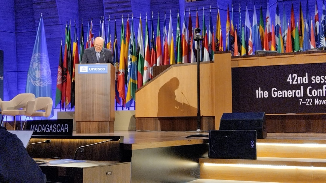 Con un firme llamado a la paz, Canciller Álvaro Leyva se dirigió por primera vez a la Conferencia General de la UNESCO Con un firme llamado a la paz, Canciller Álvaro Leyva se dirigió por primera vez a la Conferencia General de la UNESCO