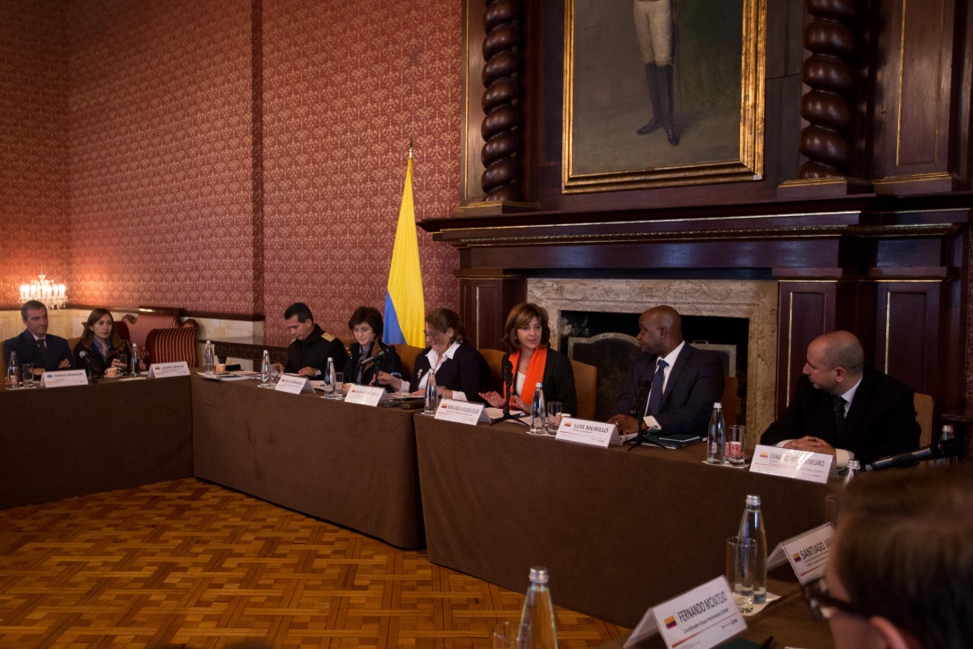 Canciller Holguín presidió reunión de alto nivel con equipo evaluador de la nominación del Parque Nacional Natural Chiribiquete a la Lista del Patrimonio Mundial de la Unesco Canciller Holguín presidió reunión de alto nivel con equipo evaluador de la nominación del Parque Nacional Natural Chiribiquete a la Lista del Patrimonio Mundial de la Unesco